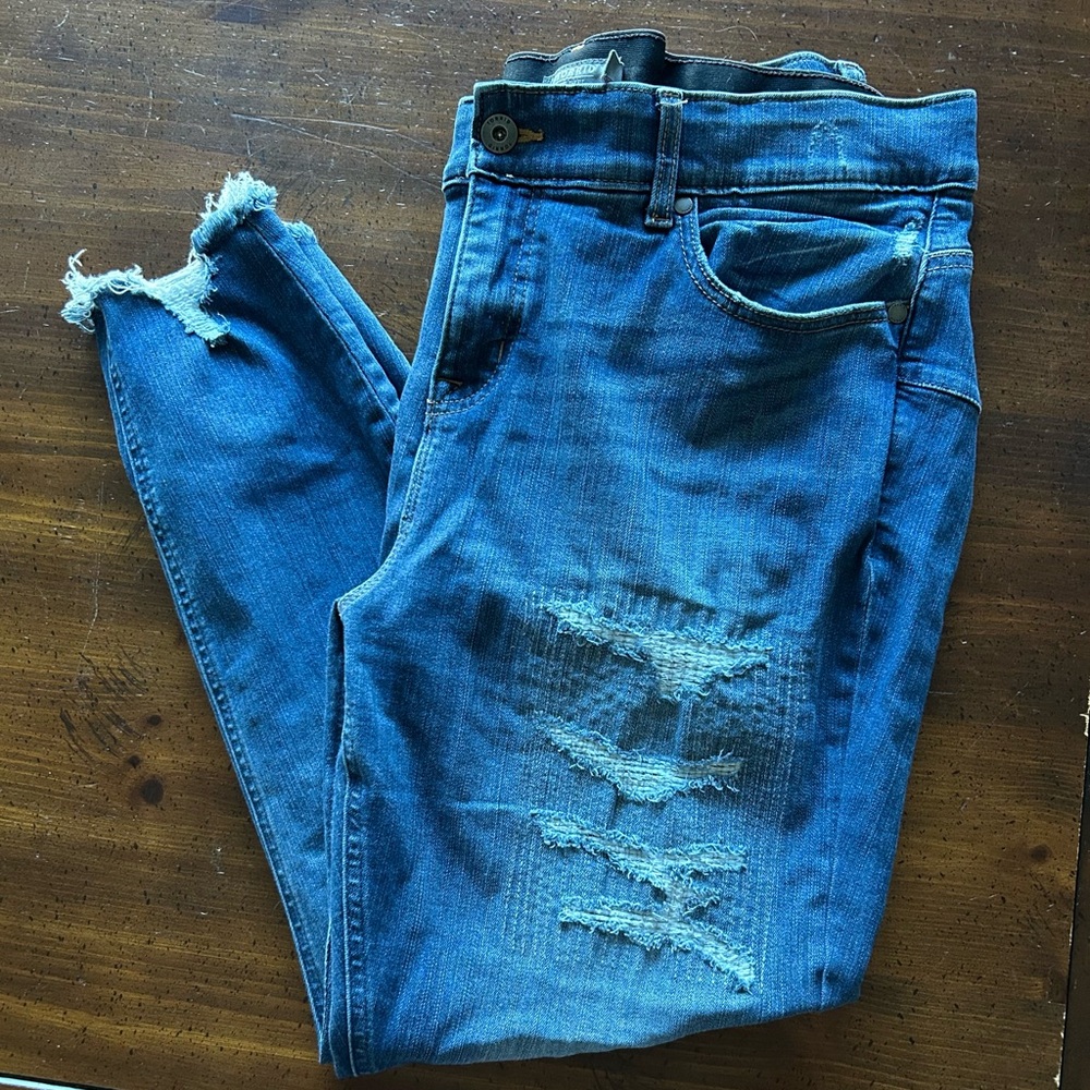 Torrid Distressed Ankle Jeans in Blue
